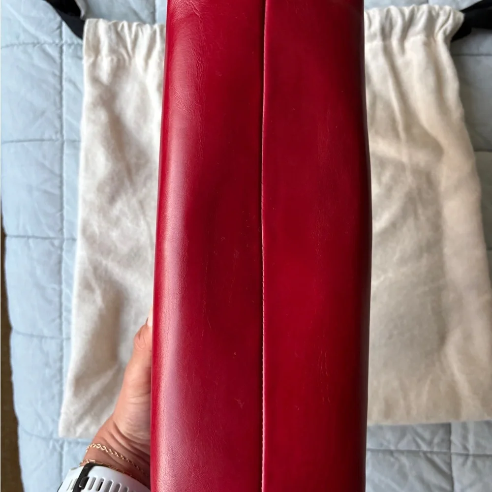 KHAITE Remi Red Leather Shoulder Bag - Picture 3 of 6